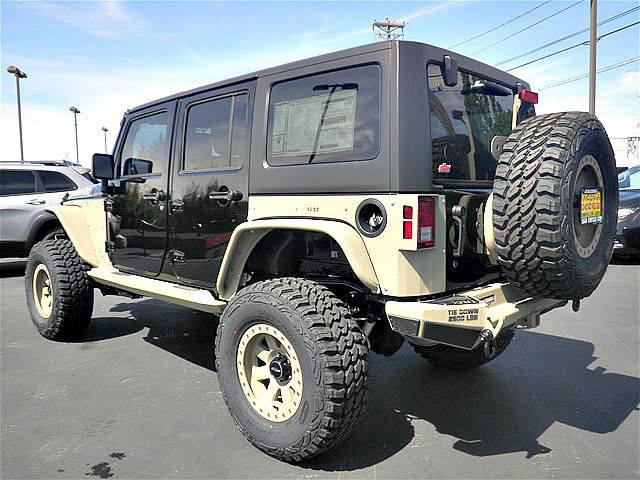 JEEP COMMANDO