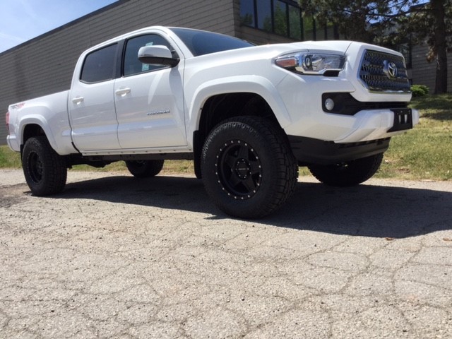 TOYOTA TACOMA