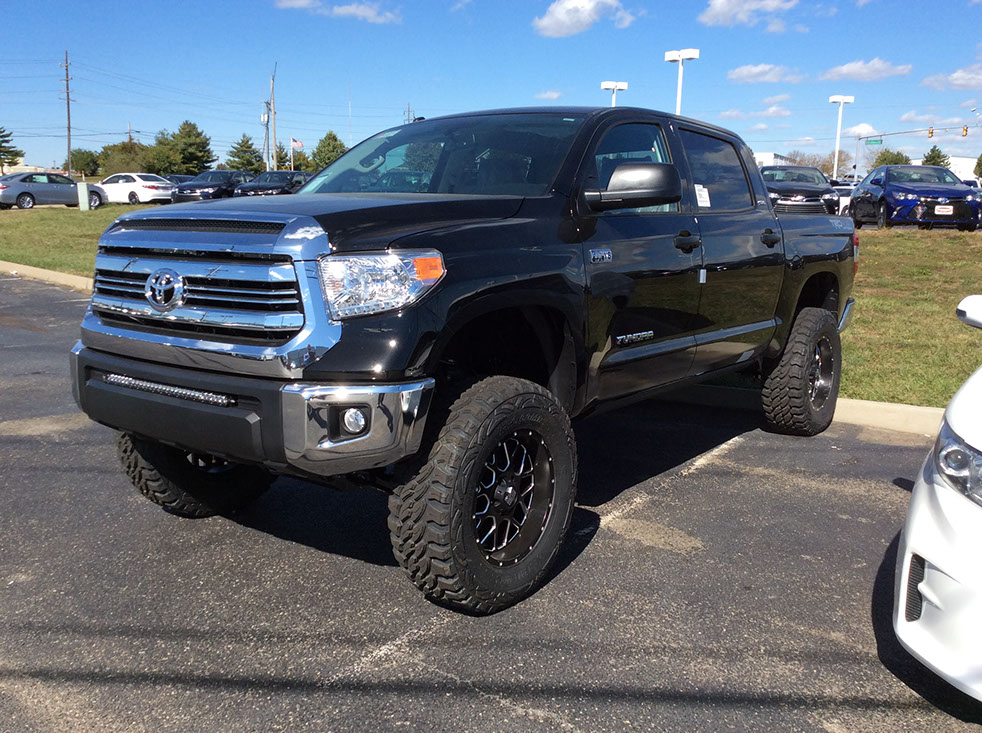 TOYOTA TUNDRA