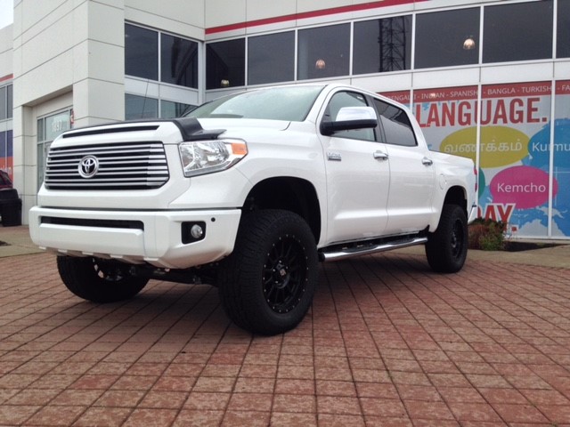 TOYOTA TUNDRA